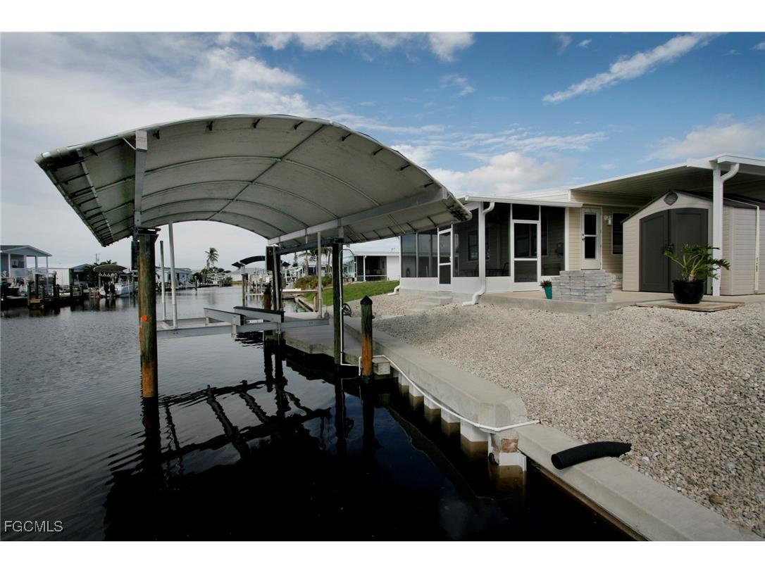 3059 Bounty Lane Saint James City FL 33956 2025015215 image10