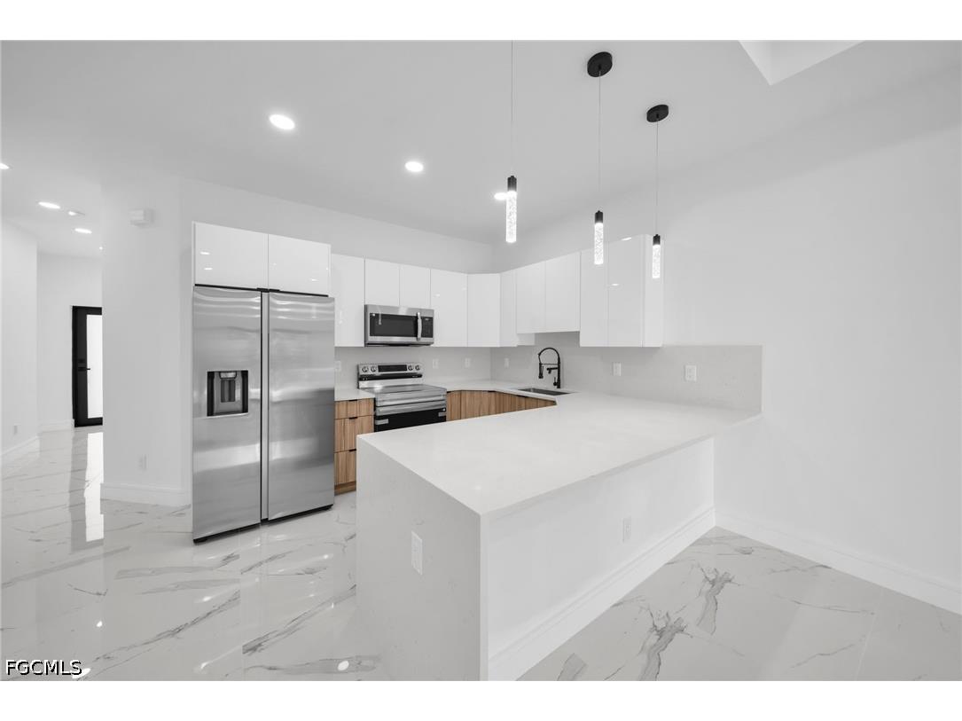 306 / 308 Bell Boulevard S Lehigh Acres FL 33974 2026022449 image7