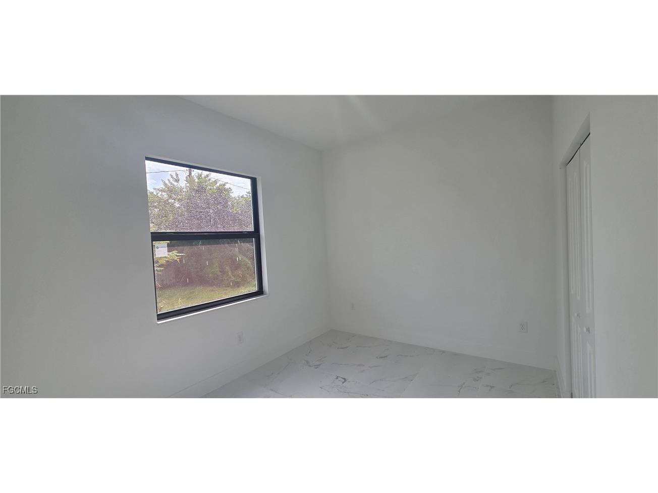 306 NE 10th Terrace Cape Coral FL 33909 2025016855 image12