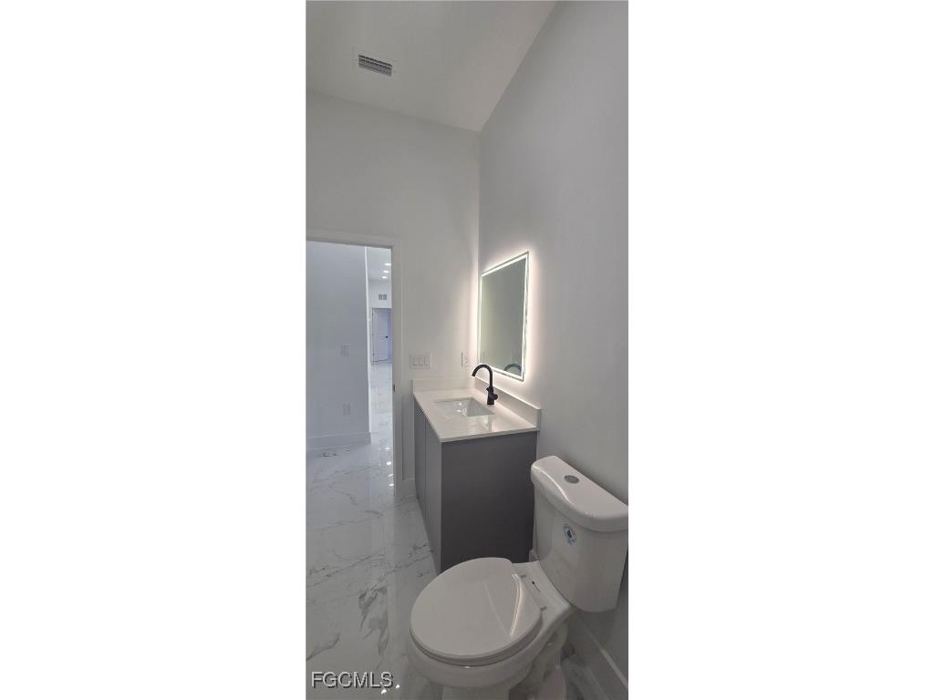 306 NE 10th Terrace Cape Coral FL 33909 2025016855 image15