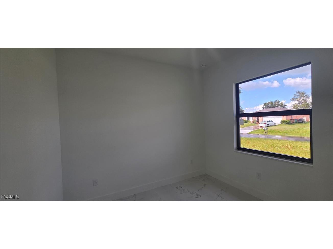 306 NE 10th Terrace Cape Coral FL 33909 2025016855 image20