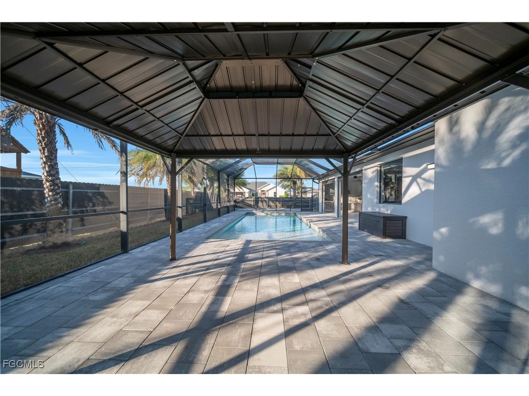 306 NW 3rd Place Cape Coral FL 33993 2025023513 image35