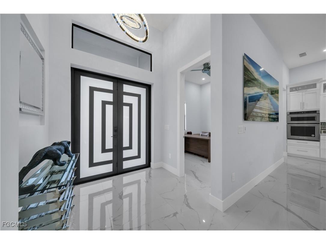 306 NW 3rd Place Cape Coral FL 33993 2025023513 image4