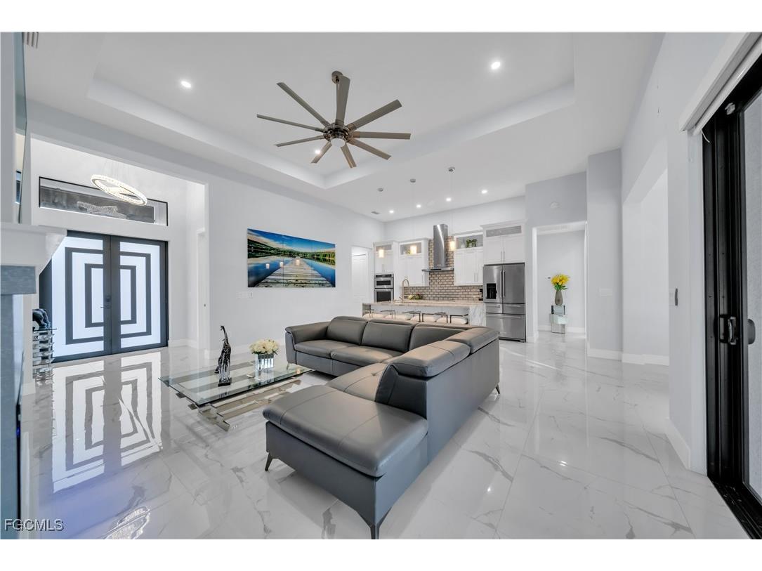 306 NW 3rd Place Cape Coral FL 33993 2025023513 image6