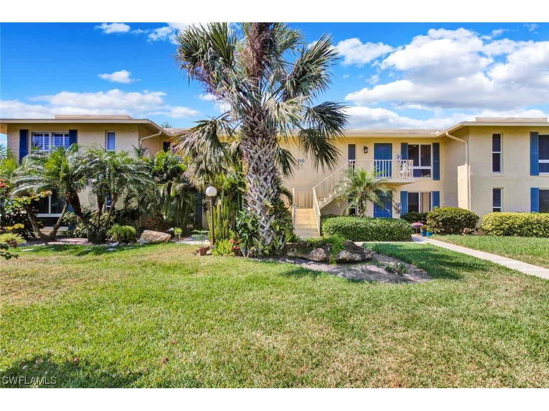 306 Palm Drive #2 Naples FL 34112 223014547 image1