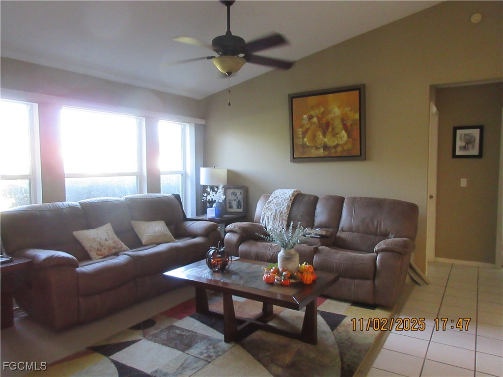 306 SE 2nd Street Cape Coral FL 33990 2025018124 image10