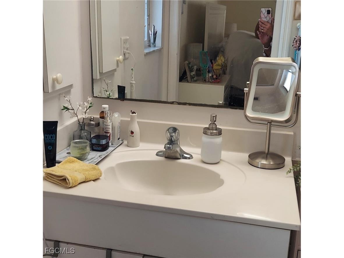306 SE 2nd Street Cape Coral FL 33990 2025018124 image21