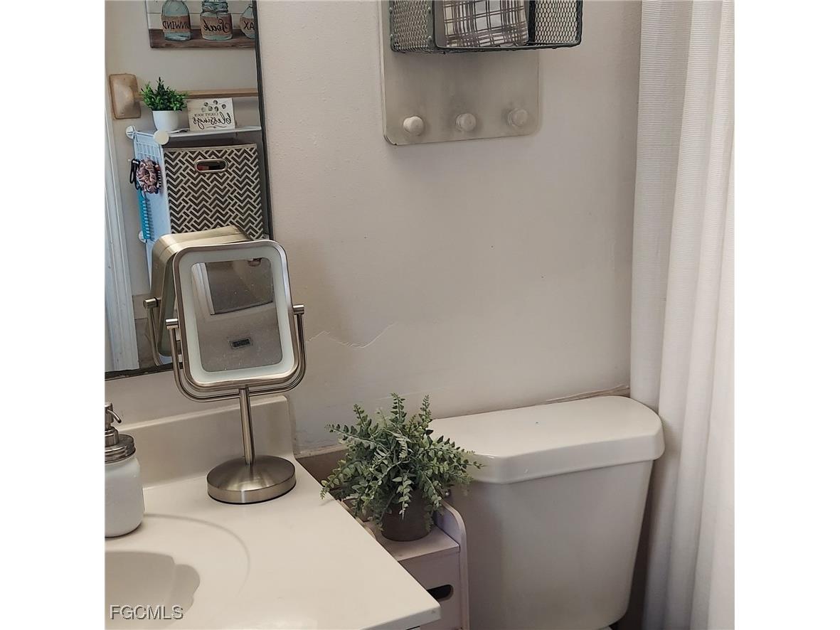 306 SE 2nd Street Cape Coral FL 33990 2025018124 image22