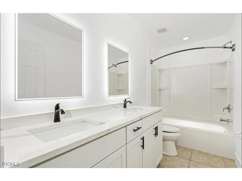 306 Shadow Lakes Drive Lehigh Acres FL 33974 2025006606 image2