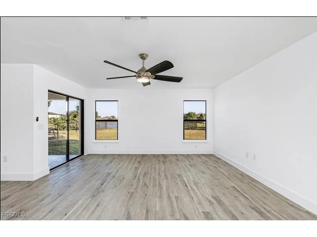 306 Shadow Lakes Drive Lehigh Acres FL 33974 2025006606 image5