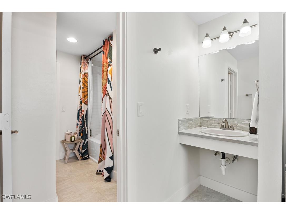3060 Woodside Avenue Naples FL 34112 225081037 image24