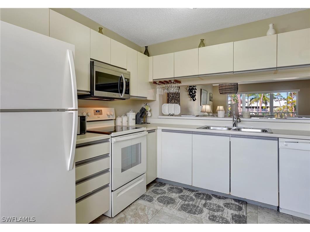 3062 Sandpiper Bay Circle #K302 Naples FL 34112 226009702 image10