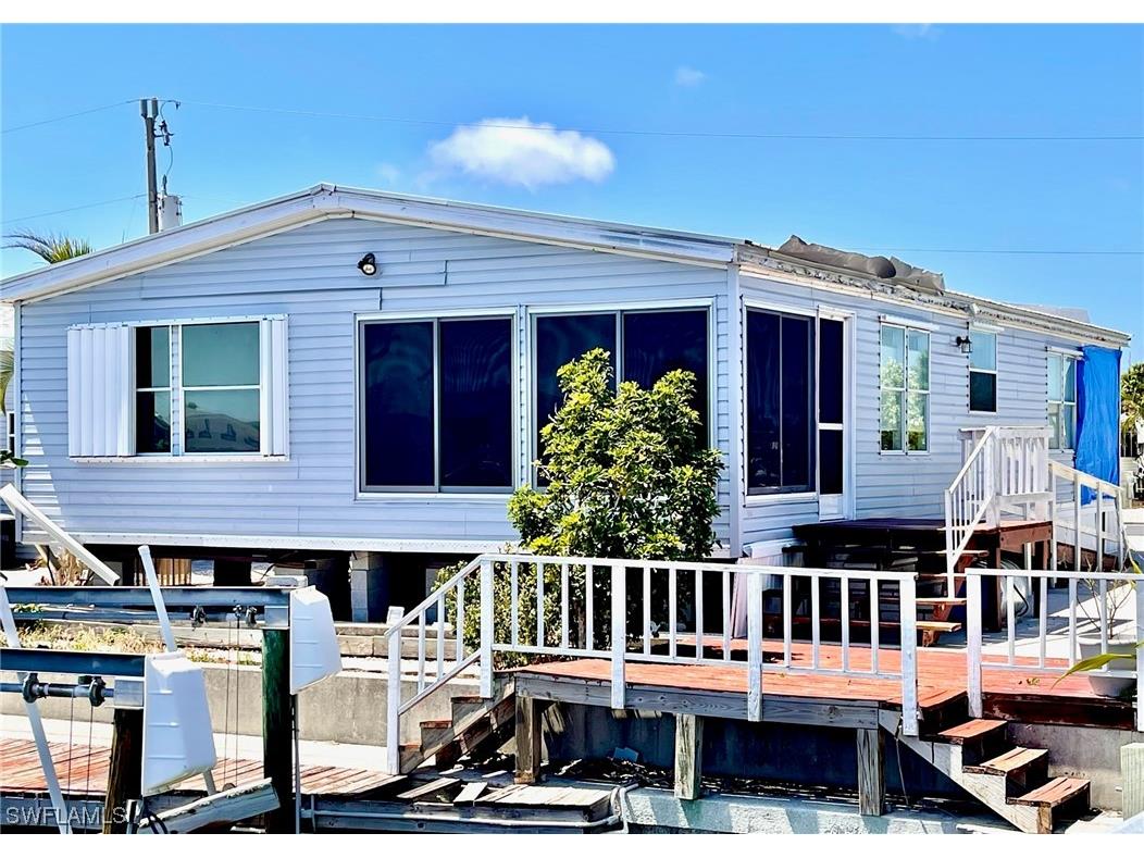 3062 Skipper Lane Saint James City FL 33956 223025795 image1