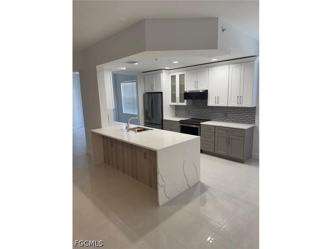 3063 Horizon Lane #1501 Naples FL 34109 2026023328 image2
