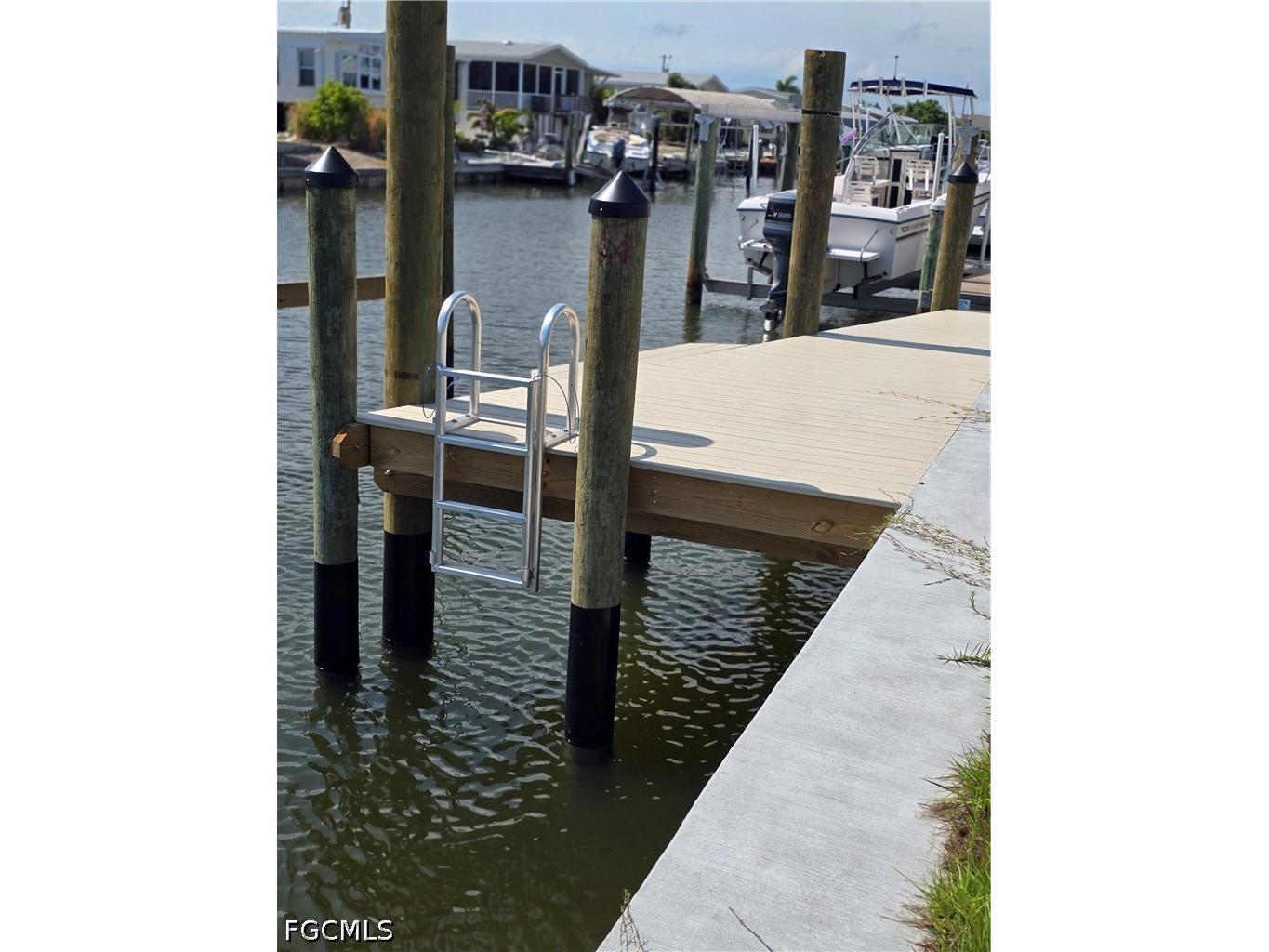 3063 York Road Saint James City FL 33956 2026020403 image2