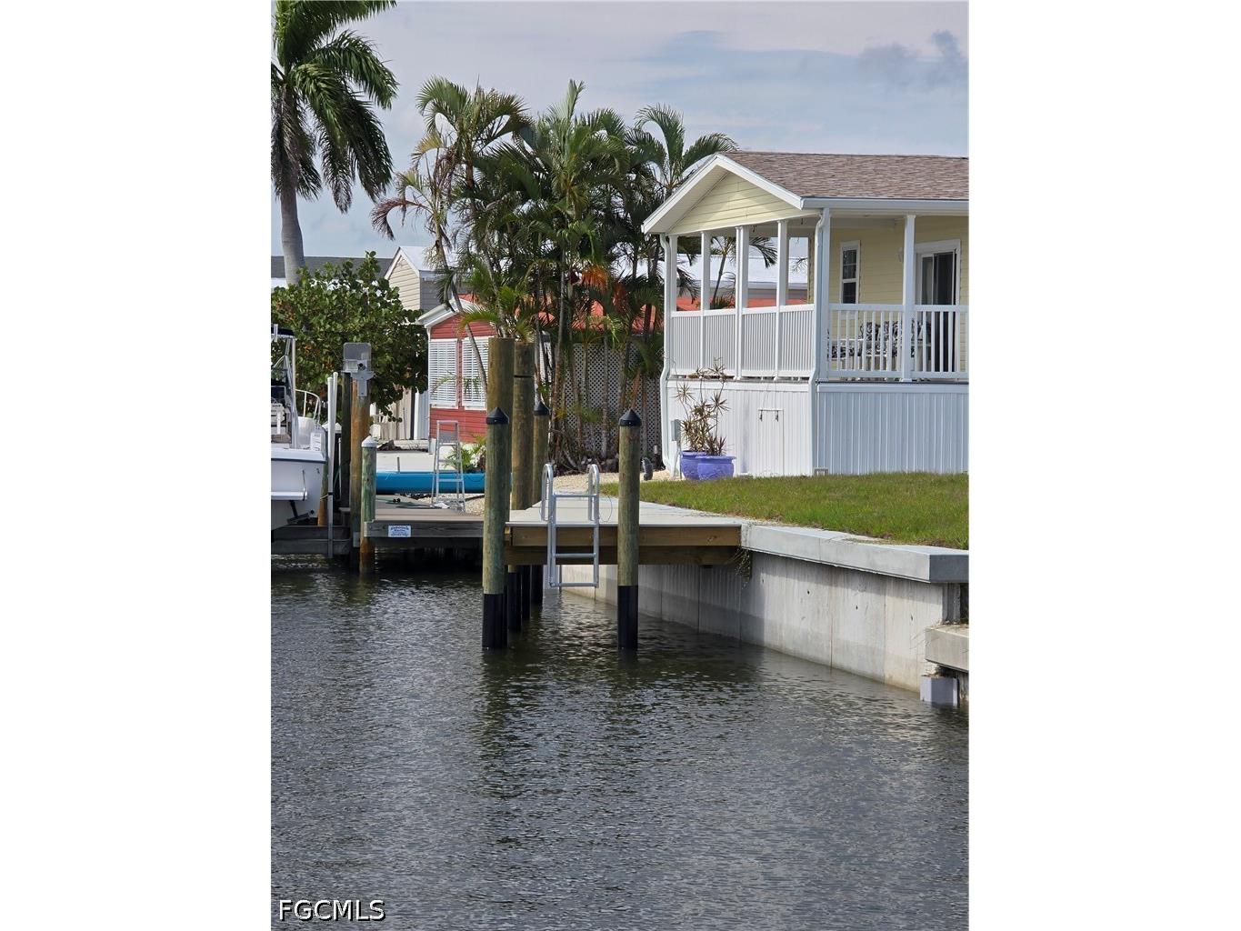 3063 York Road Saint James City FL 33956 2026020403 image3