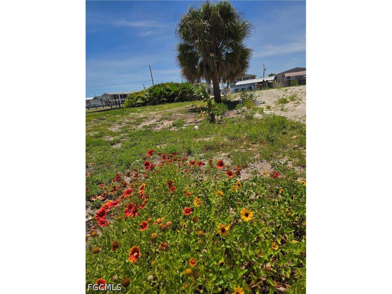3063 York Road Saint James City FL 33956 2026020403 image4
