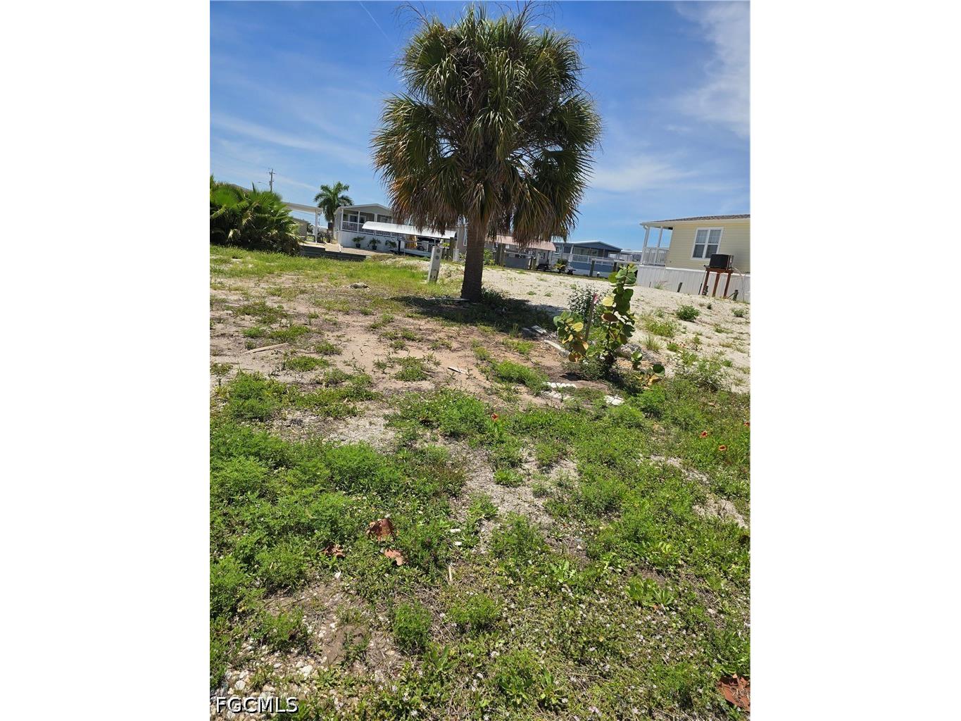 3063 York Road Saint James City FL 33956 2026020403 image8