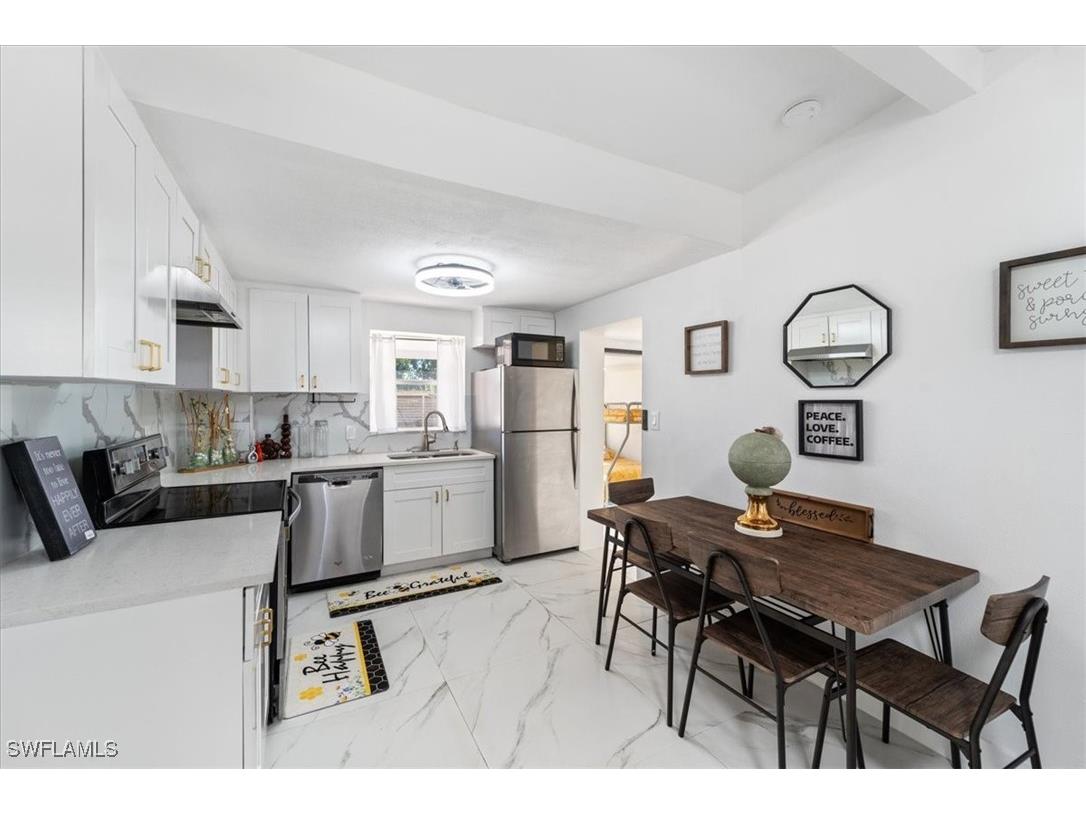 3064 Connecticut Avenue Naples FL 34112 225063006 image8