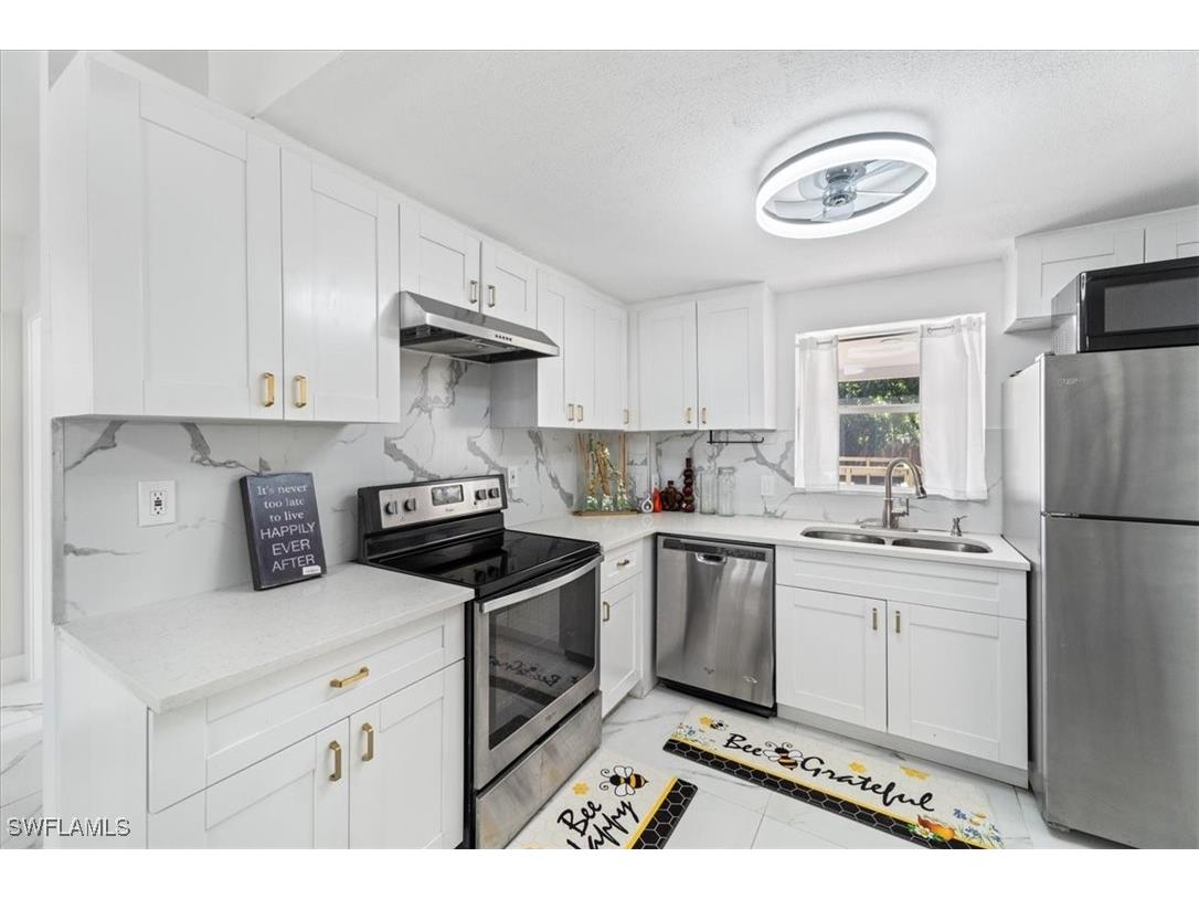 3064 Connecticut Avenue Naples FL 34112 225063006 image9