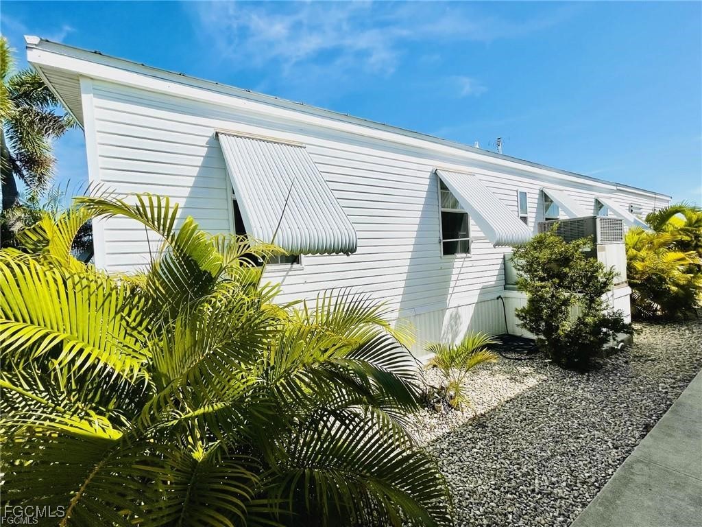 3064 Sloop Lane Saint James City FL 33956 2026001571 image7