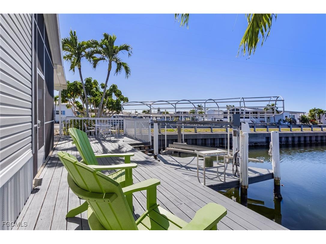 3065 Skipper Lane Saint James City FL 33956 2026001055 image5