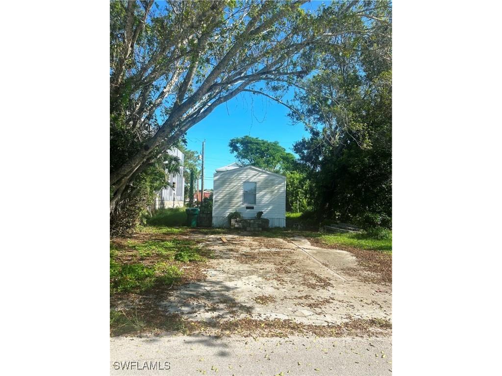 3069 Lunar Street Naples FL 34112 225070783 image1
