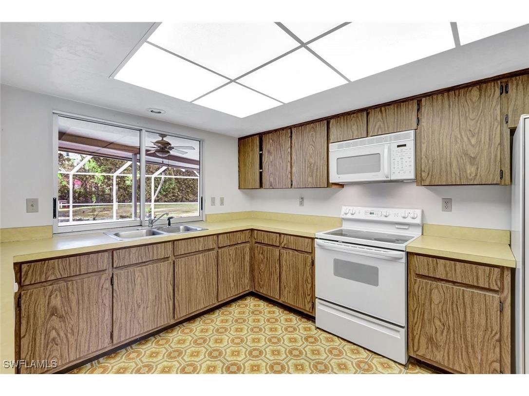 307 Country Club Drive Naples FL 34110 225083556 image22