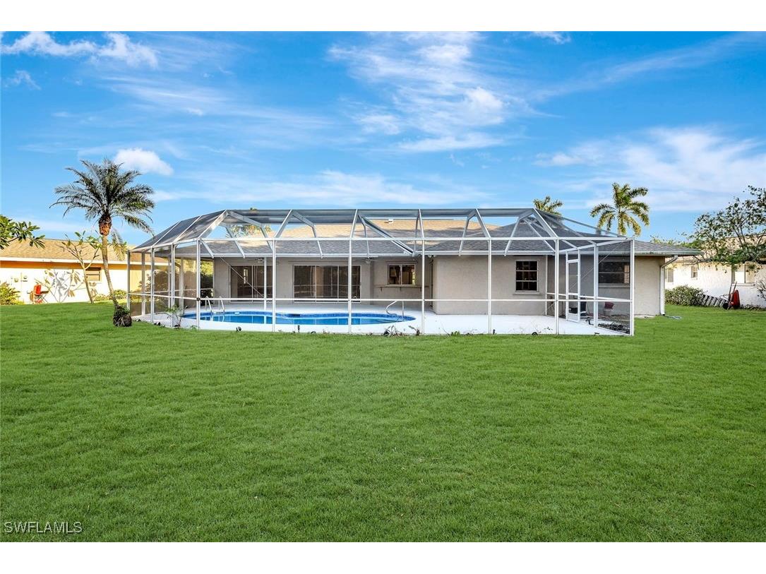 307 Country Club Drive Naples FL 34110 225083556 image3