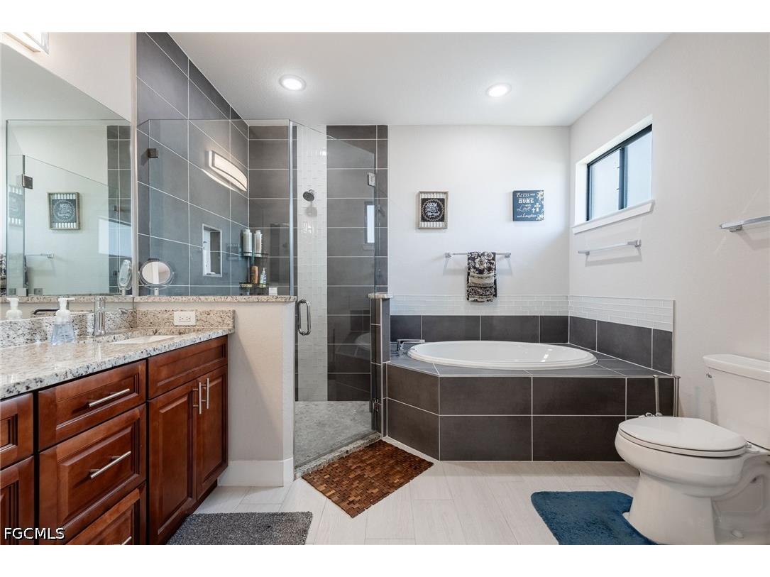 307 Gleason Parkway Cape Coral FL 33914 2026014100 image19