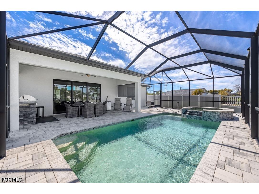 307 Gleason Parkway Cape Coral FL 33914 2026014100 image2