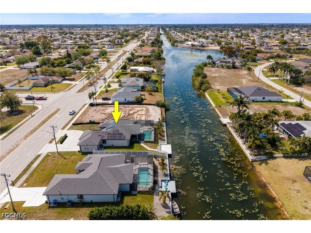 307 Gleason Parkway Cape Coral FL 33914 2026014100 image4