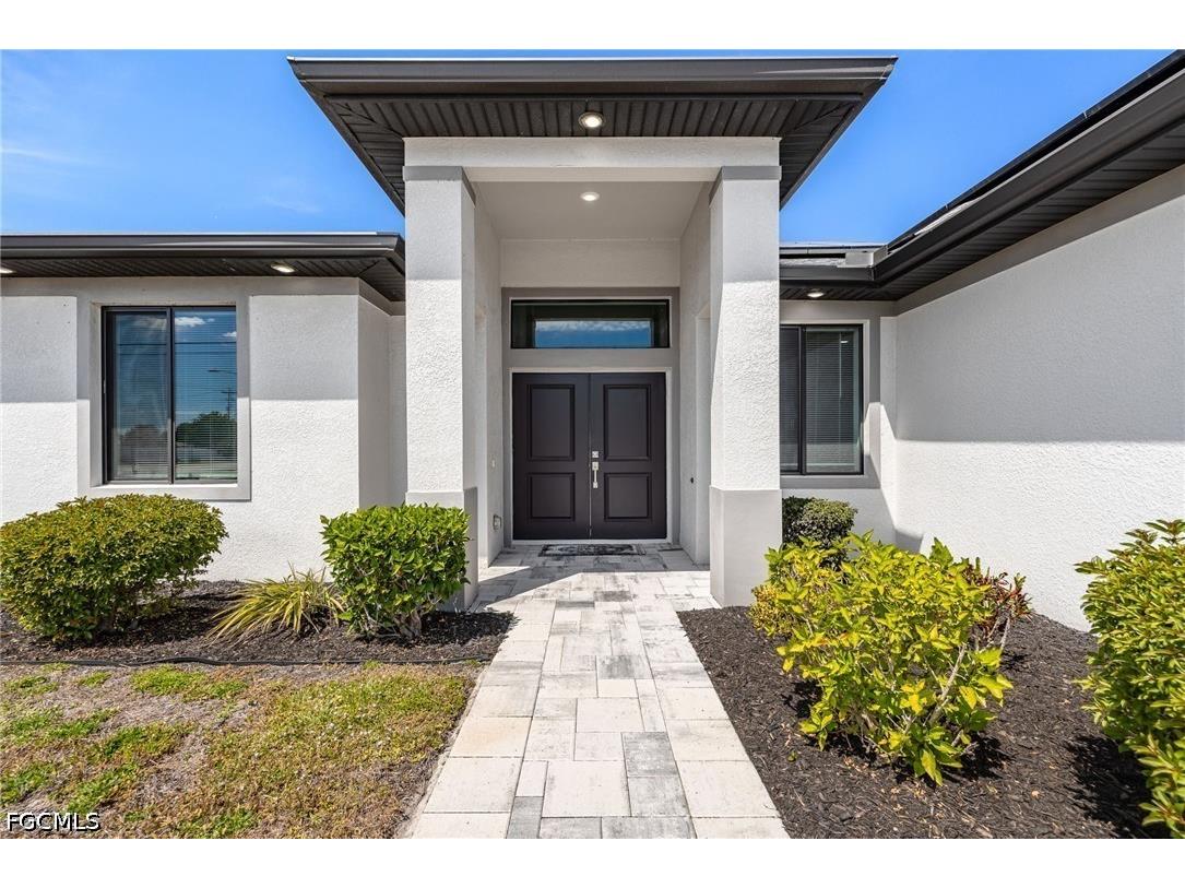 307 Gleason Parkway Cape Coral FL 33914 2026014100 image6