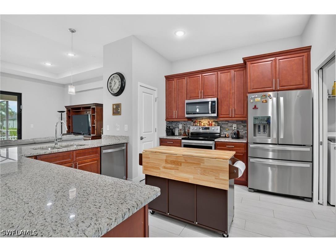 307 Gleason Parkway Cape Coral FL 33914 226024834 image14