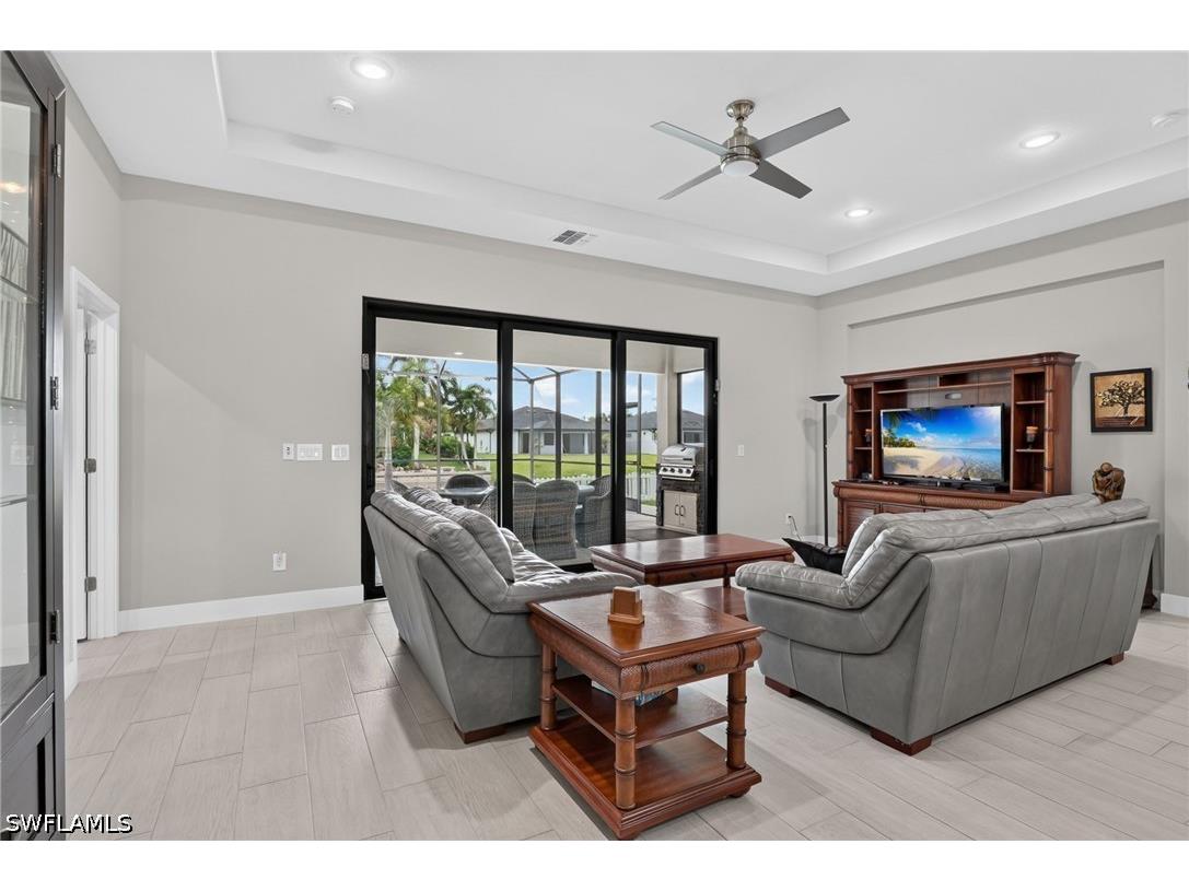 307 Gleason Parkway Cape Coral FL 33914 226024834 image3