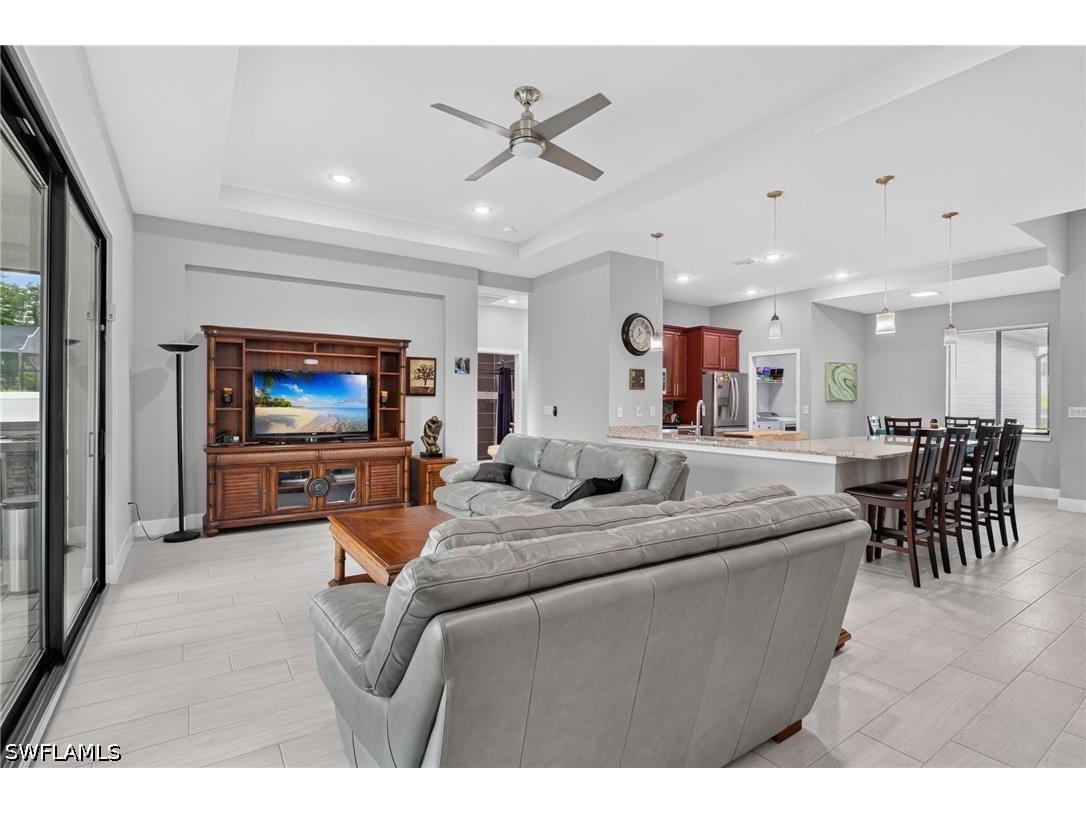 307 Gleason Parkway Cape Coral FL 33914 226024834 image4