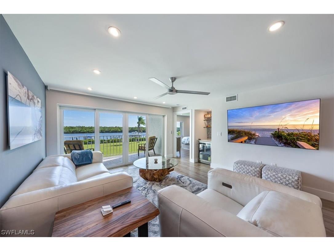 307 Goodlette-Frank Road S #302B Naples FL 34102 223090790 image1