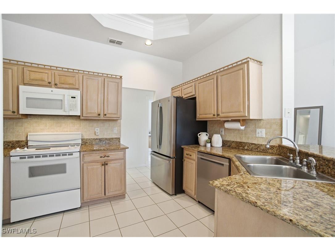 307 Lambton Lane Naples FL 34104 225083989 image14