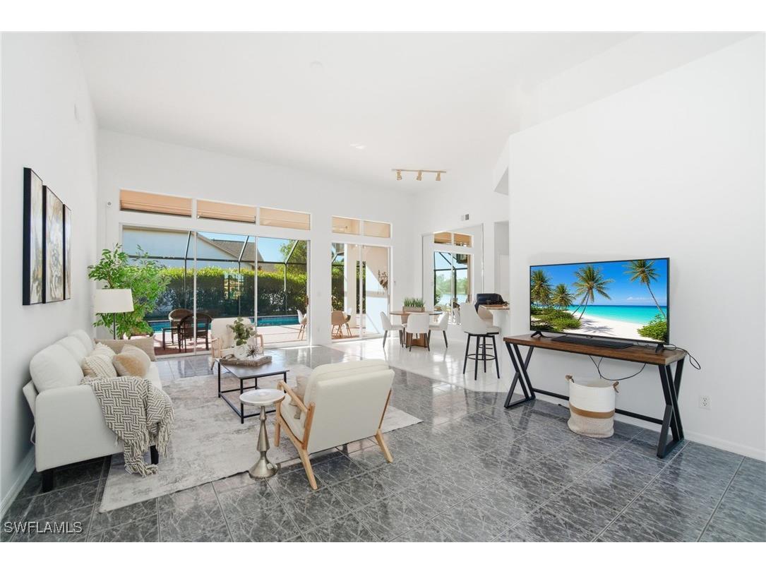 307 Lambton Lane Naples FL 34104 225083989 image2