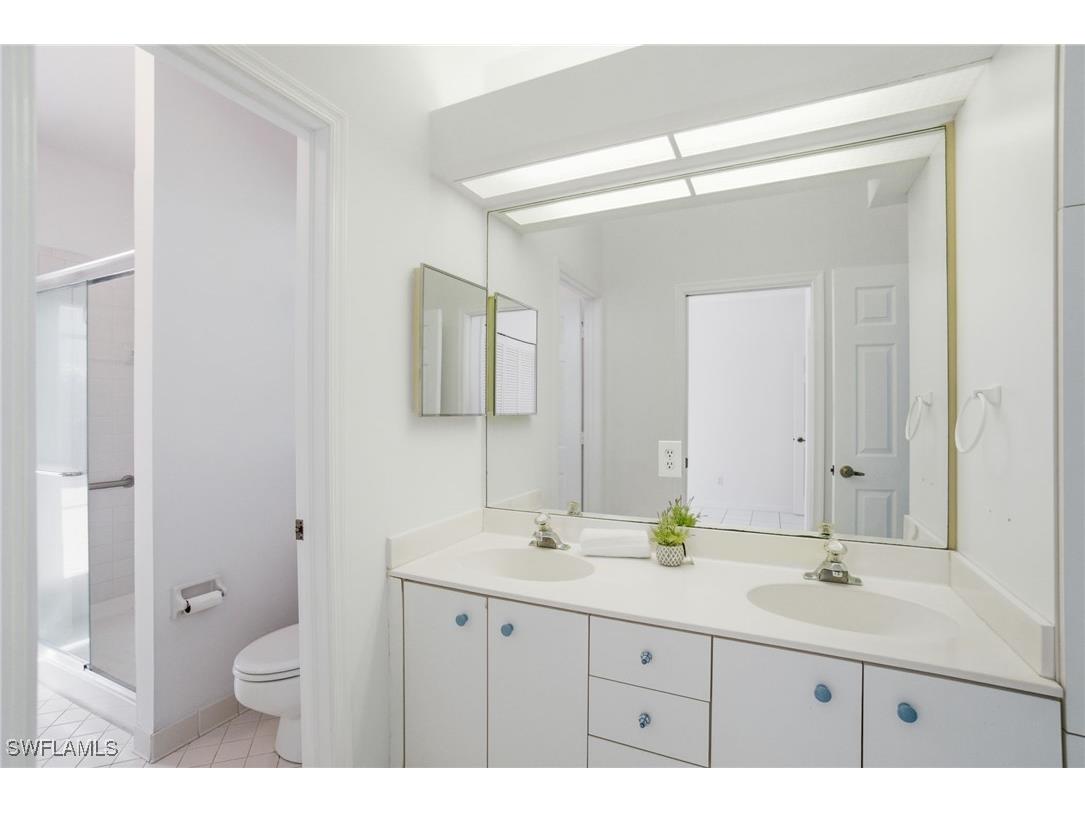 307 Lambton Lane Naples FL 34104 225083989 image26