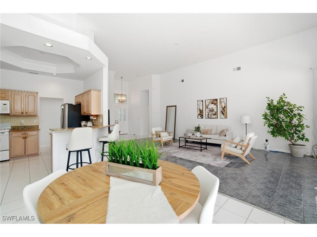 307 Lambton Lane Naples FL 34104 225083989 image3