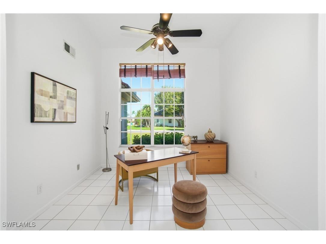 307 Lambton Lane Naples FL 34104 225083989 image8