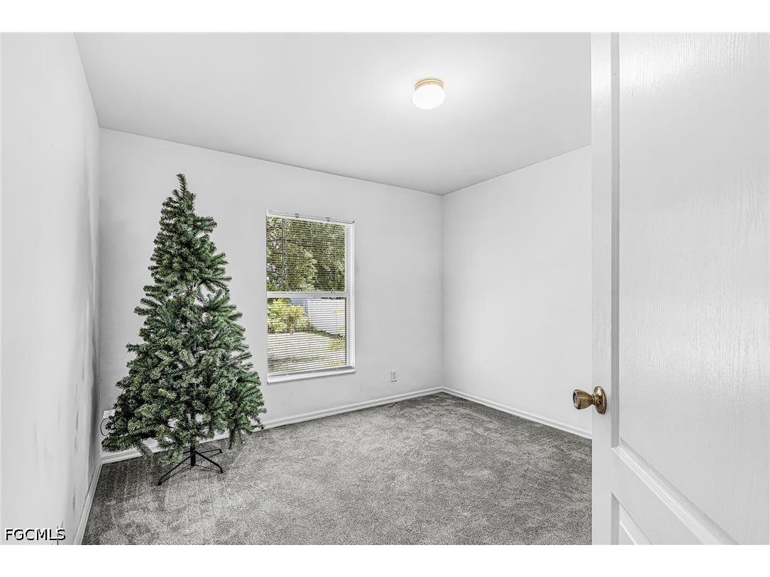 307 NE 25th Terrace Cape Coral FL 33909 2026023137 image14