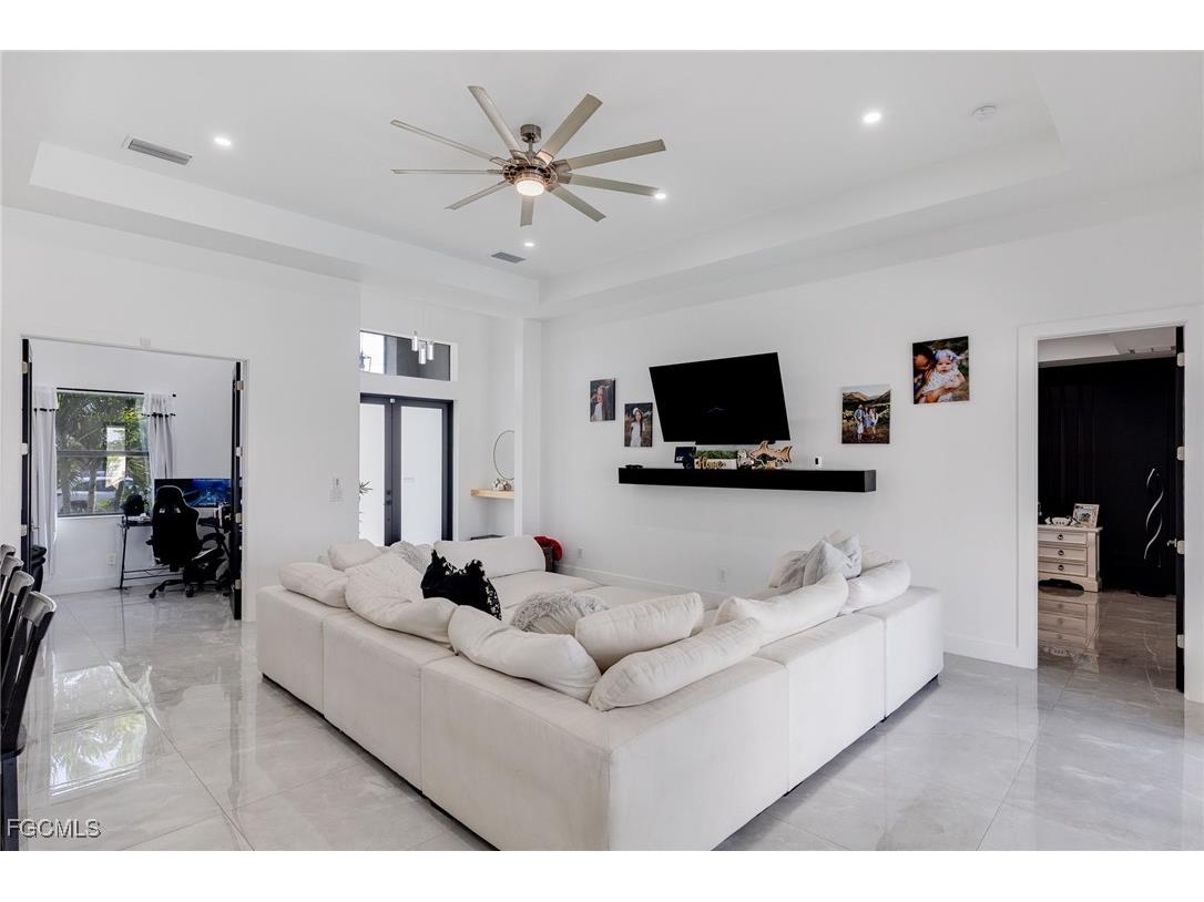 307 NE 6th Terrace Cape Coral FL 33909 2025010922 image10