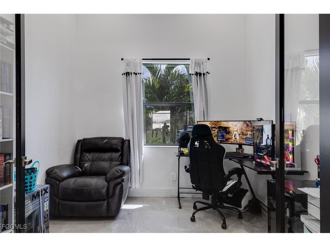 307 NE 6th Terrace Cape Coral FL 33909 2025010922 image20