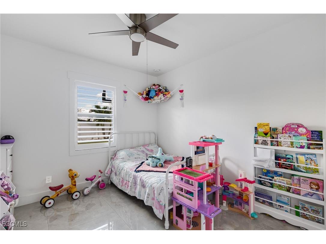 307 NE 6th Terrace Cape Coral FL 33909 2025010922 image22