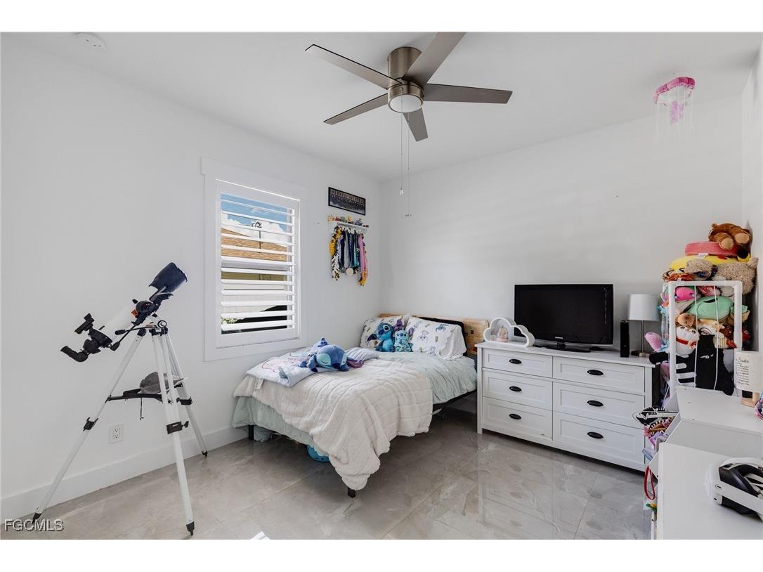 307 NE 6th Terrace Cape Coral FL 33909 2025010922 image23