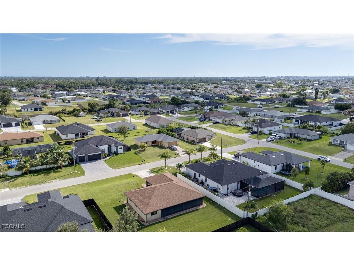 307 NE 6th Terrace Cape Coral FL 33909 2025010922 image31