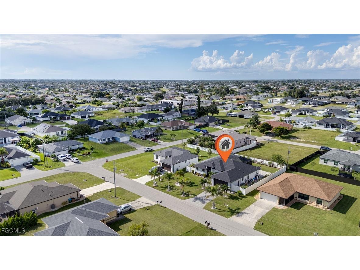 307 NE 6th Terrace Cape Coral FL 33909 2025010922 image32
