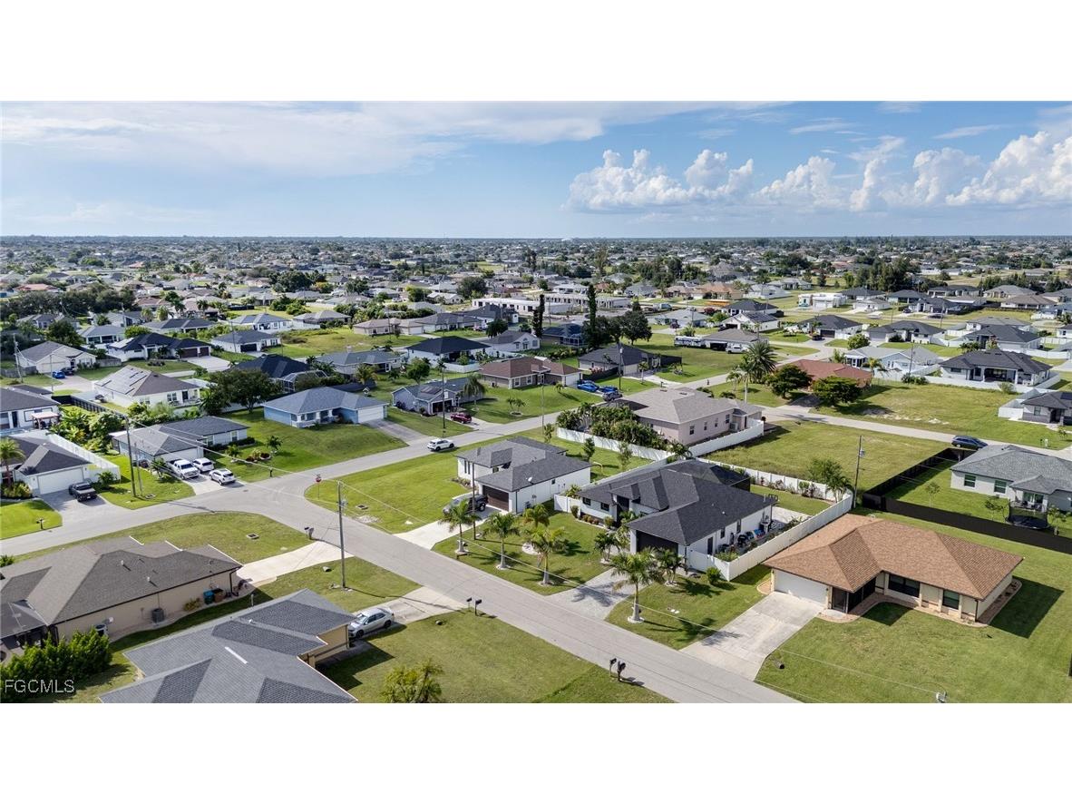 307 NE 6th Terrace Cape Coral FL 33909 2025010922 image33